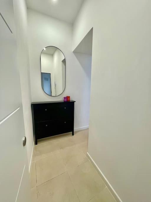 Apartamento Moderno Y Elegante Apartamento En El Palo Málaga